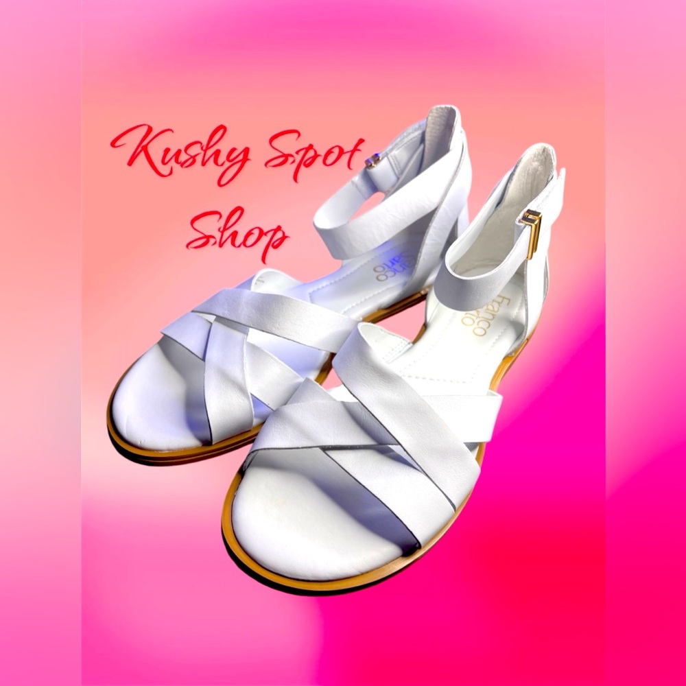NWT FRANCO SARTO WHITE LEATHER FLAT SANDALS✨👡⚪️🤍🦢✨ Sz. 7.5 US✨🦢🤍👡⚪️✨